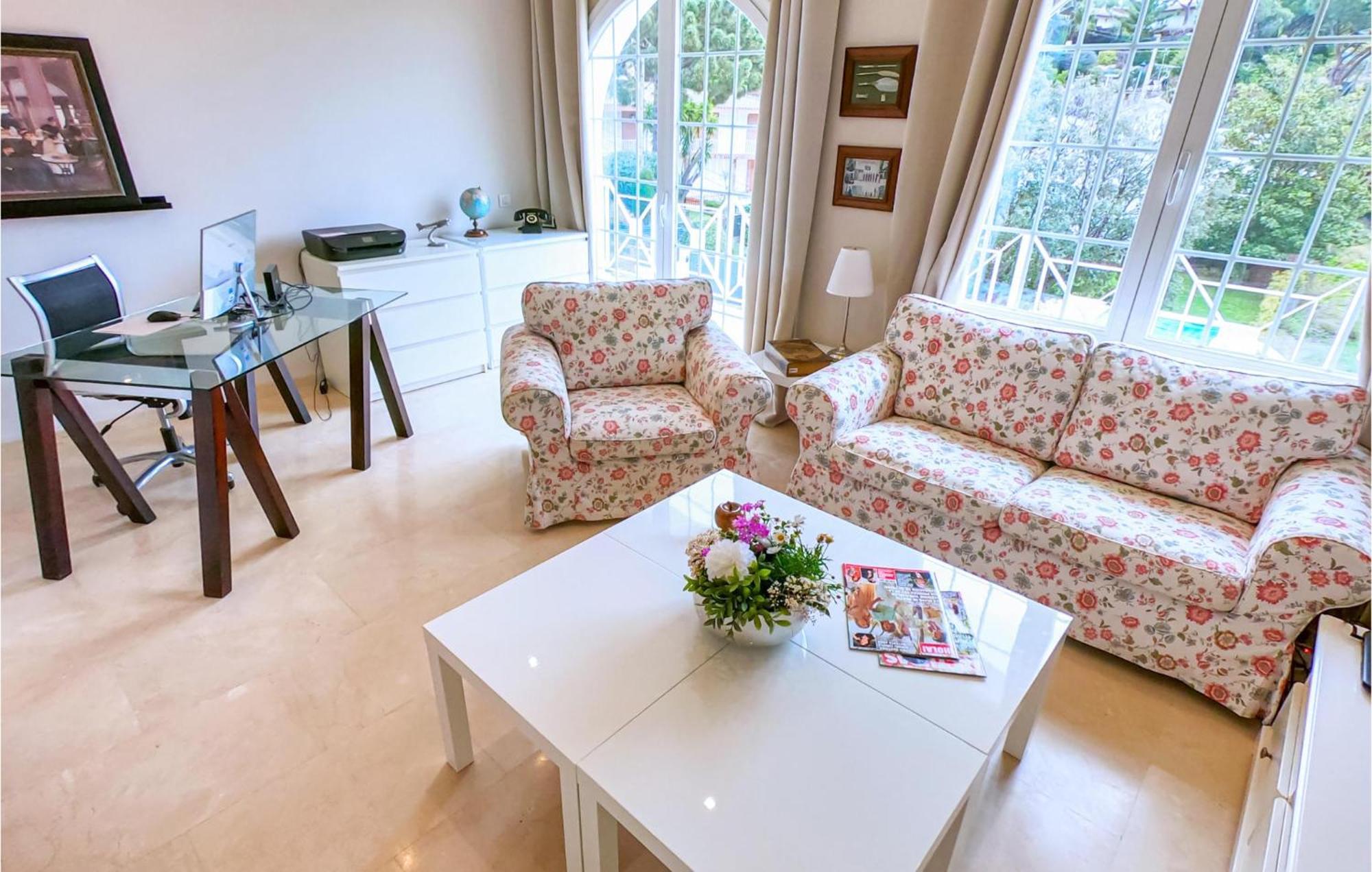 Nice Home In Cabrils With House A Mountain View Extérieur photo