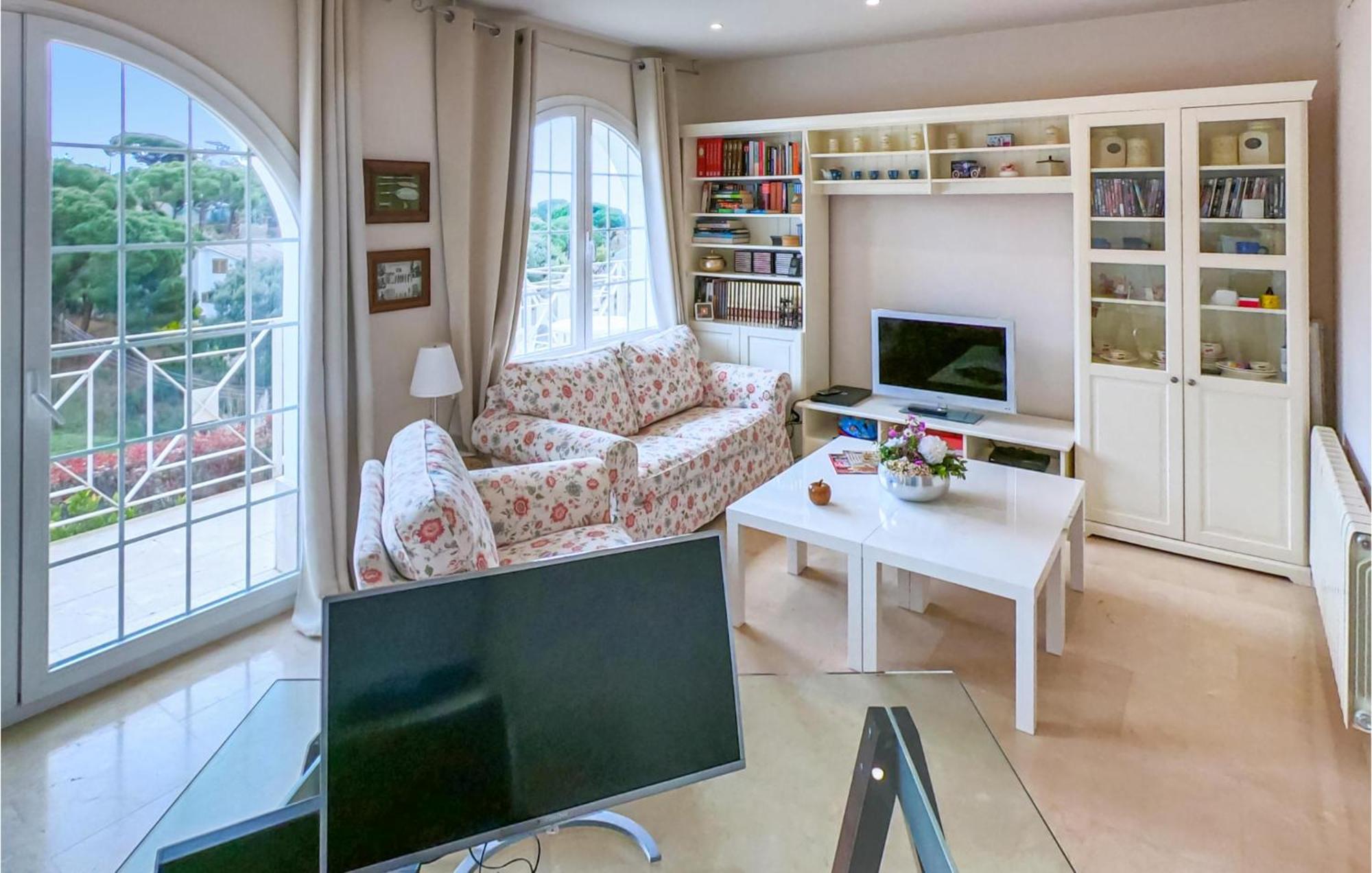 Nice Home In Cabrils With House A Mountain View Extérieur photo