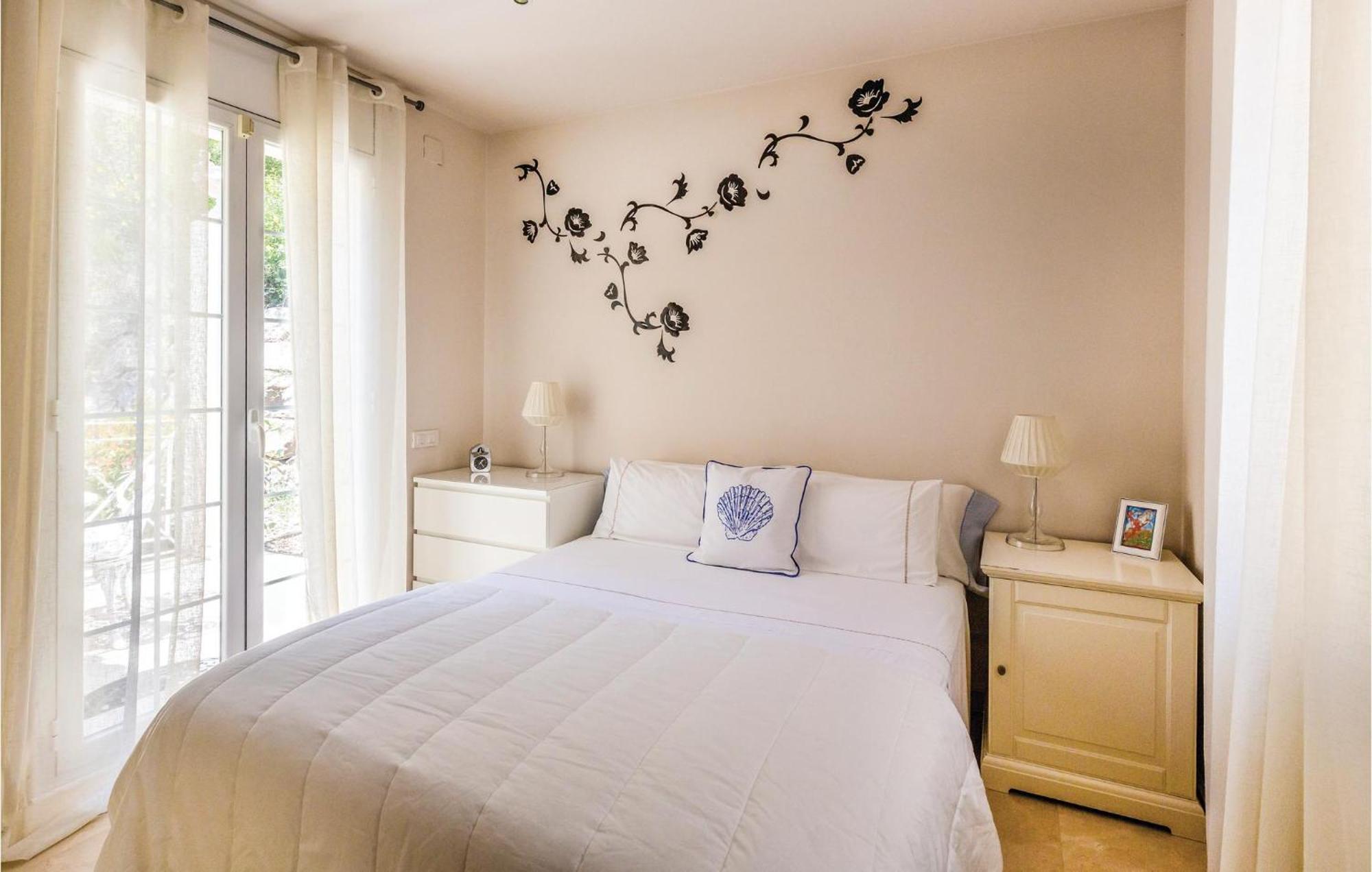 Nice Home In Cabrils With House A Mountain View Extérieur photo