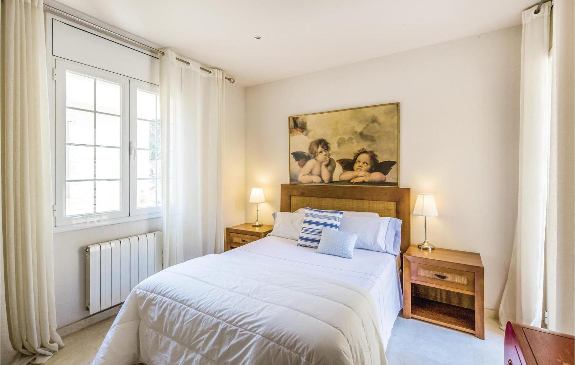 Nice Home In Cabrils With House A Mountain View Extérieur photo